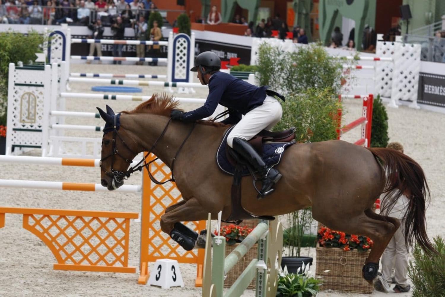 Catalogue Hermès Équitation – Superbe état – Italie – Beige
