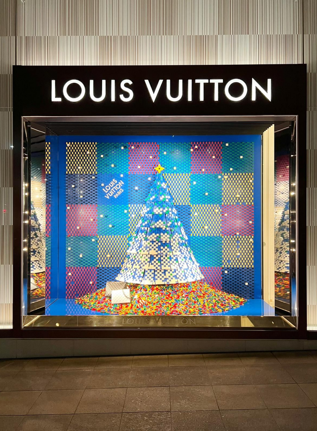 Que retenir de l'exposition Louis Vuitton à Paris+ par Art Basel ?