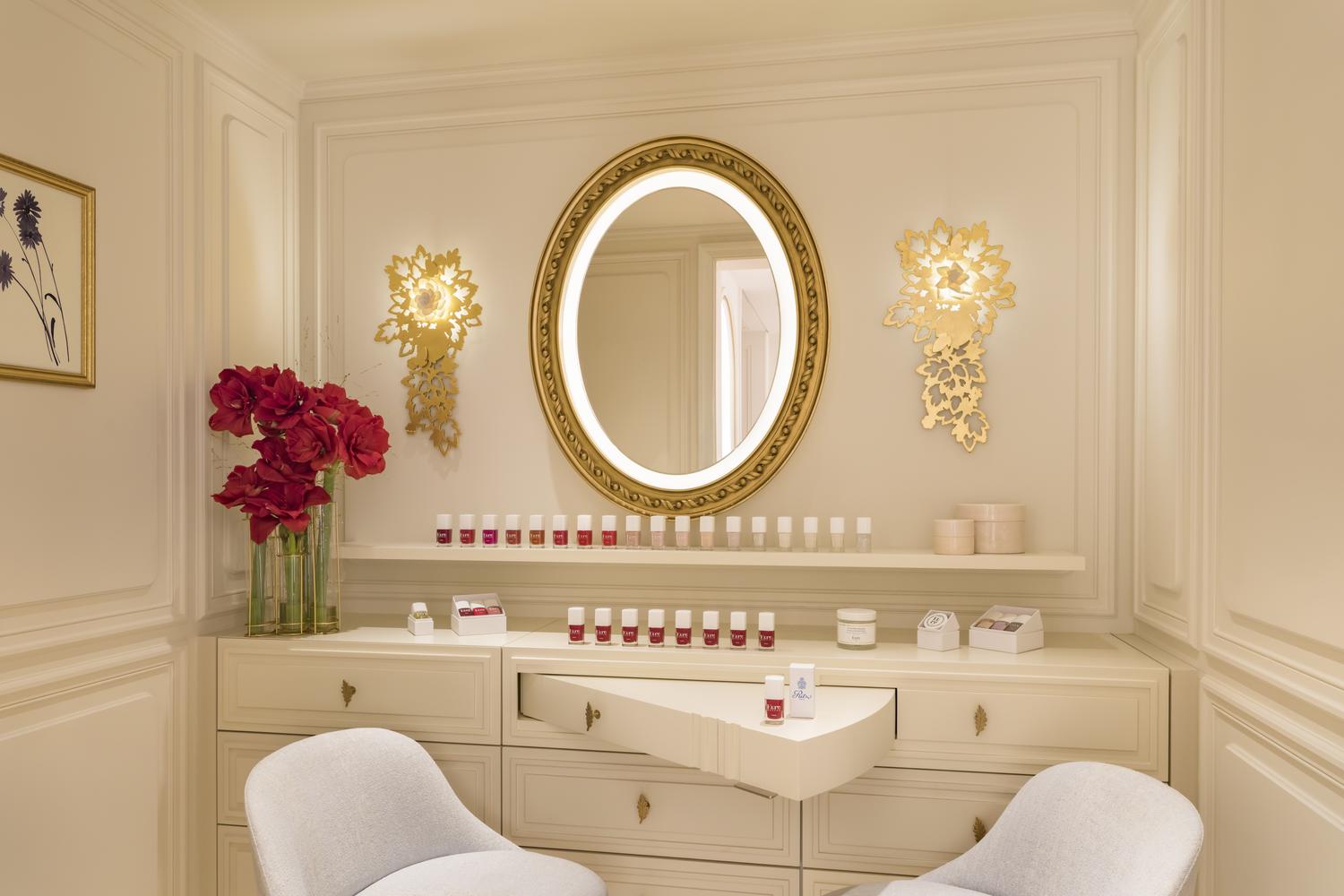 nail bar du ritz paris