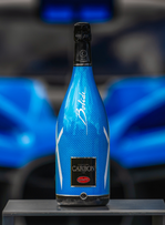 Bugatti renouvelle son partenariat avec Champagne  Carbon via la cuvée ƎB.03.