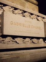 Chanel donne officiellement son nom à l'une des entrées du Grand Palais.