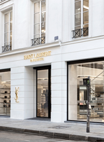 Saint Laurent va ouvrir un restaurant éphémère Sushi Park à Paris.