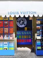 Louis Vuitton investit un kiosque historique de Capri.