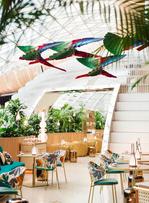 Louis Vuitton dévoile son premier salon d’aéroport.