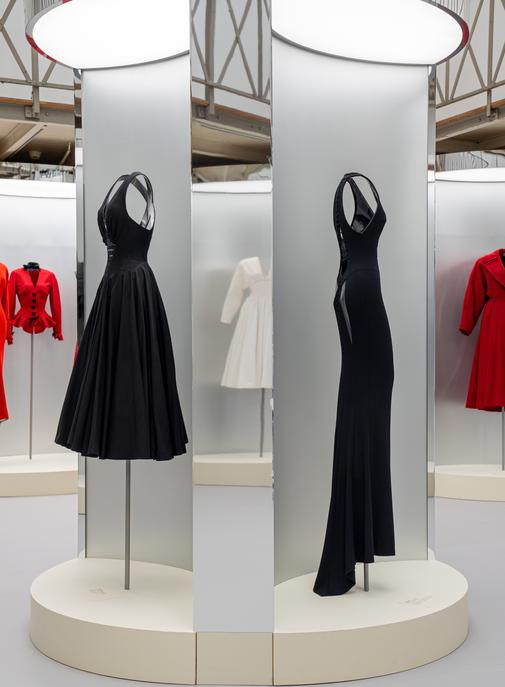 Une exposition mode célèbre l’amitié entre Azzedine Alaïa et Thierry Mugler