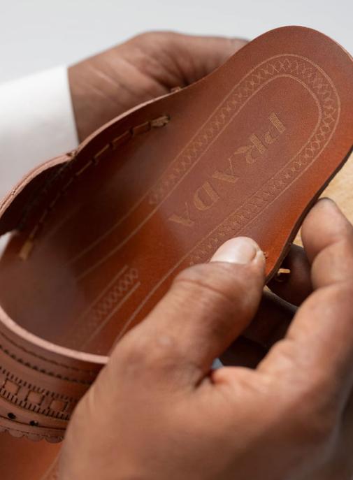 Après la polémique, Prada mise sur le Made In India