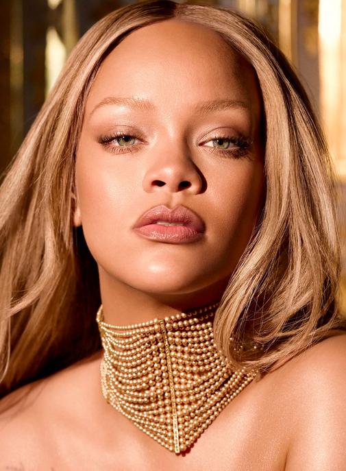 Dior dévoile son film publicitaire J’Adore avec Rihanna