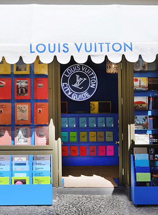 Louis Vuitton investit un kiosque historique de Capri.