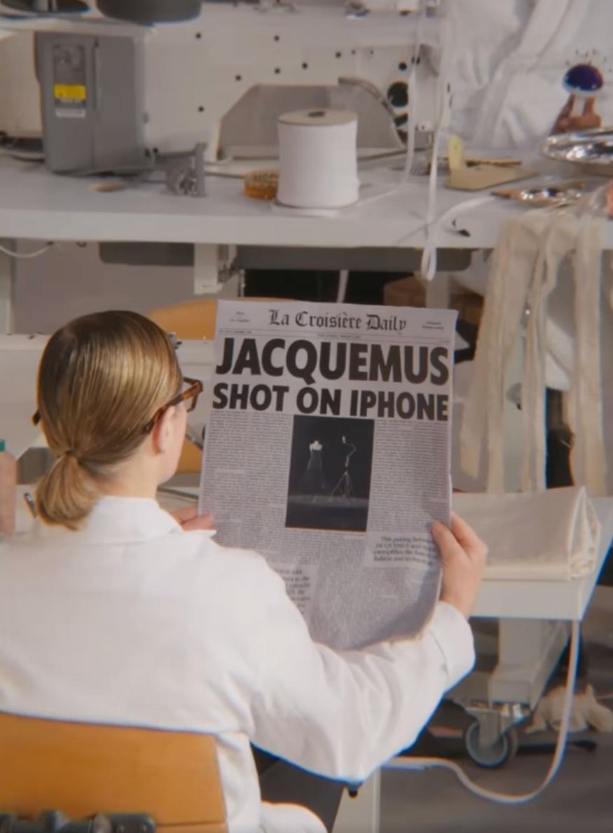 JACQUEMUS Apple