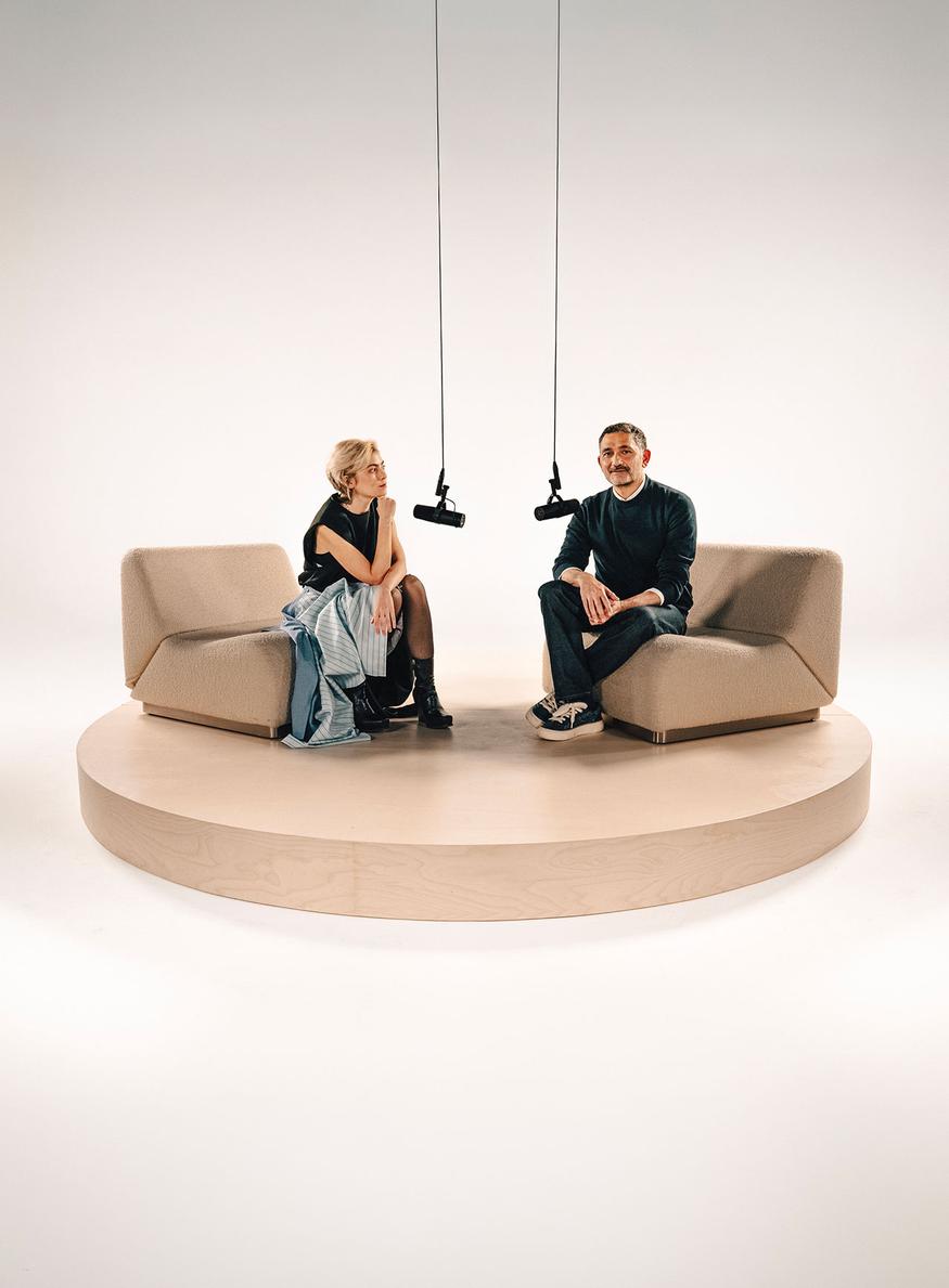 Image du premier épisode du podcast du journal du luxe et helmut, l'essence du beau, avec francis kurkdjian