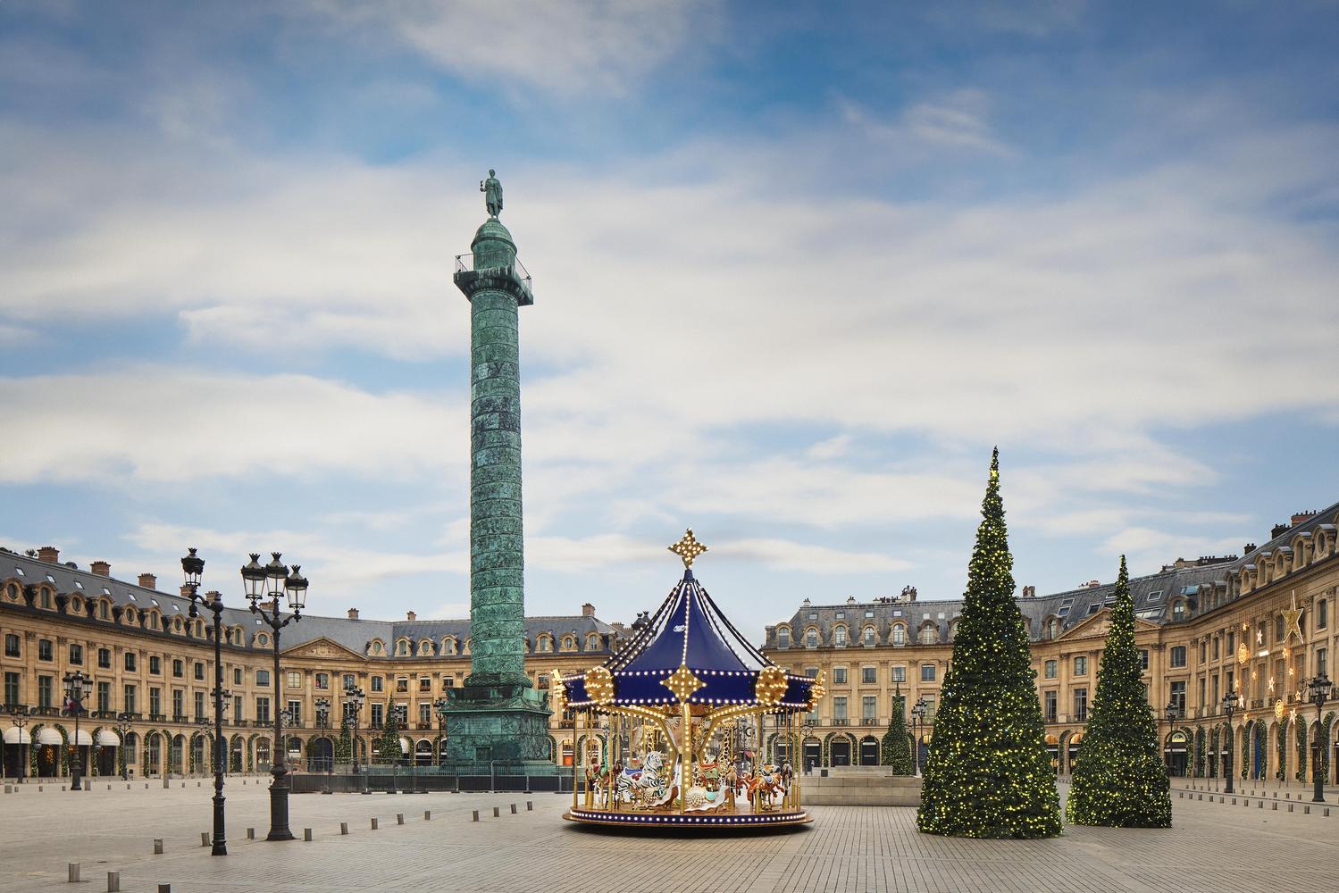 manege carrousel vuitton à paris